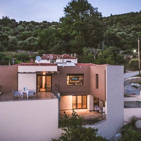 Aeri Villa Prínos Buitenkant foto